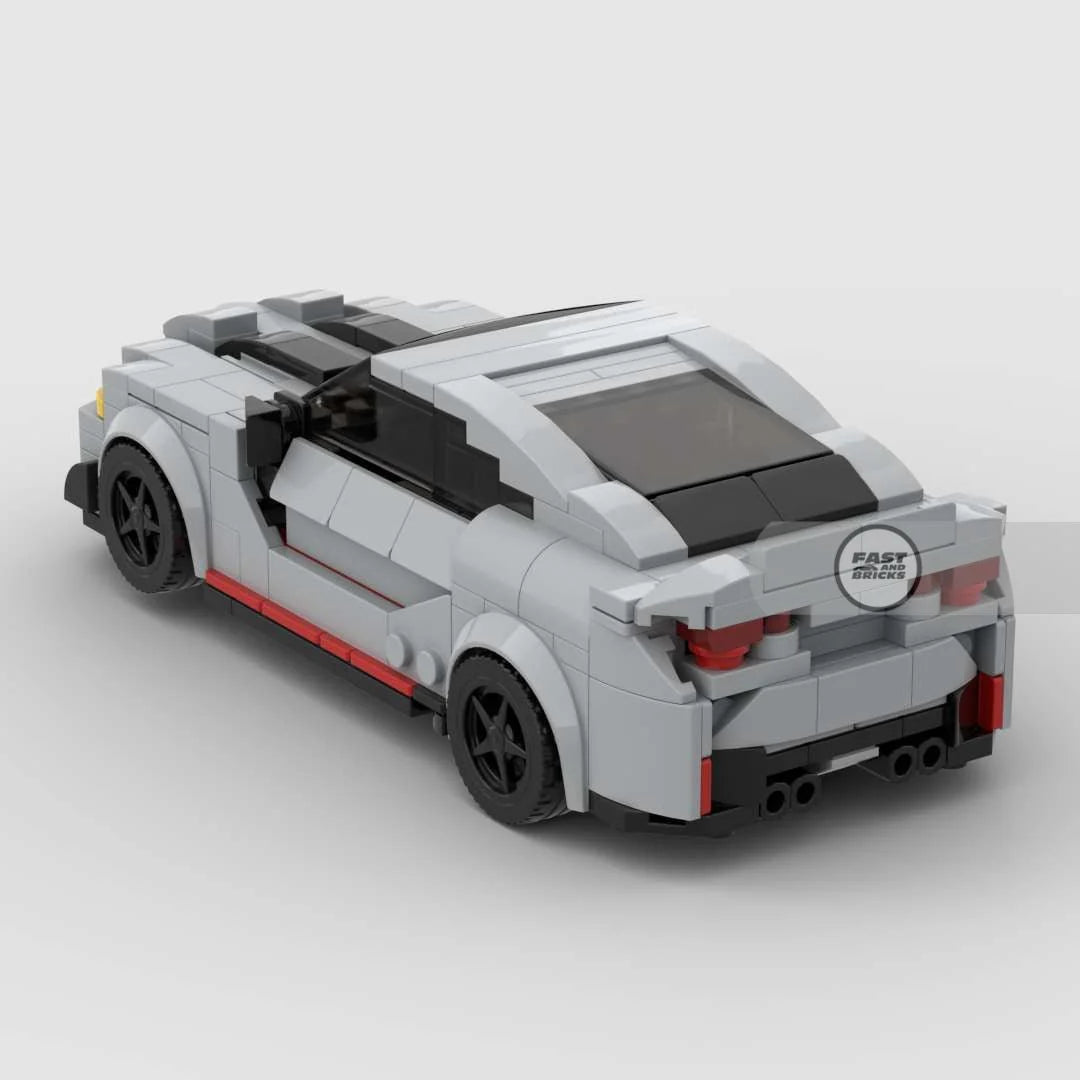 BMW M4 CSL